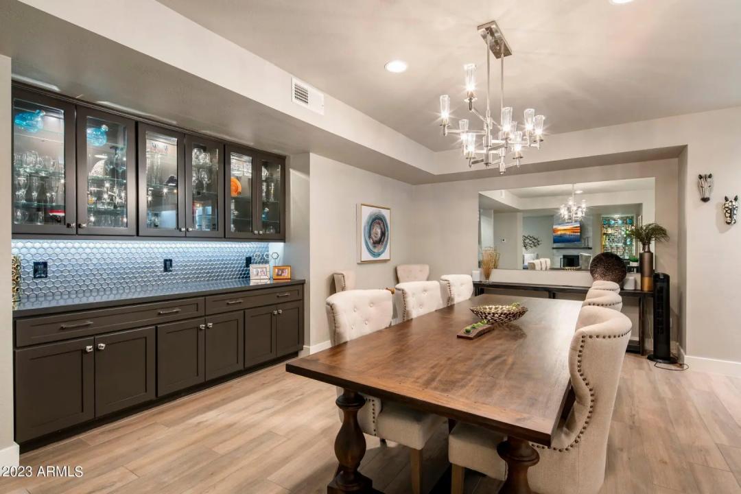 Real Estate Picture 11