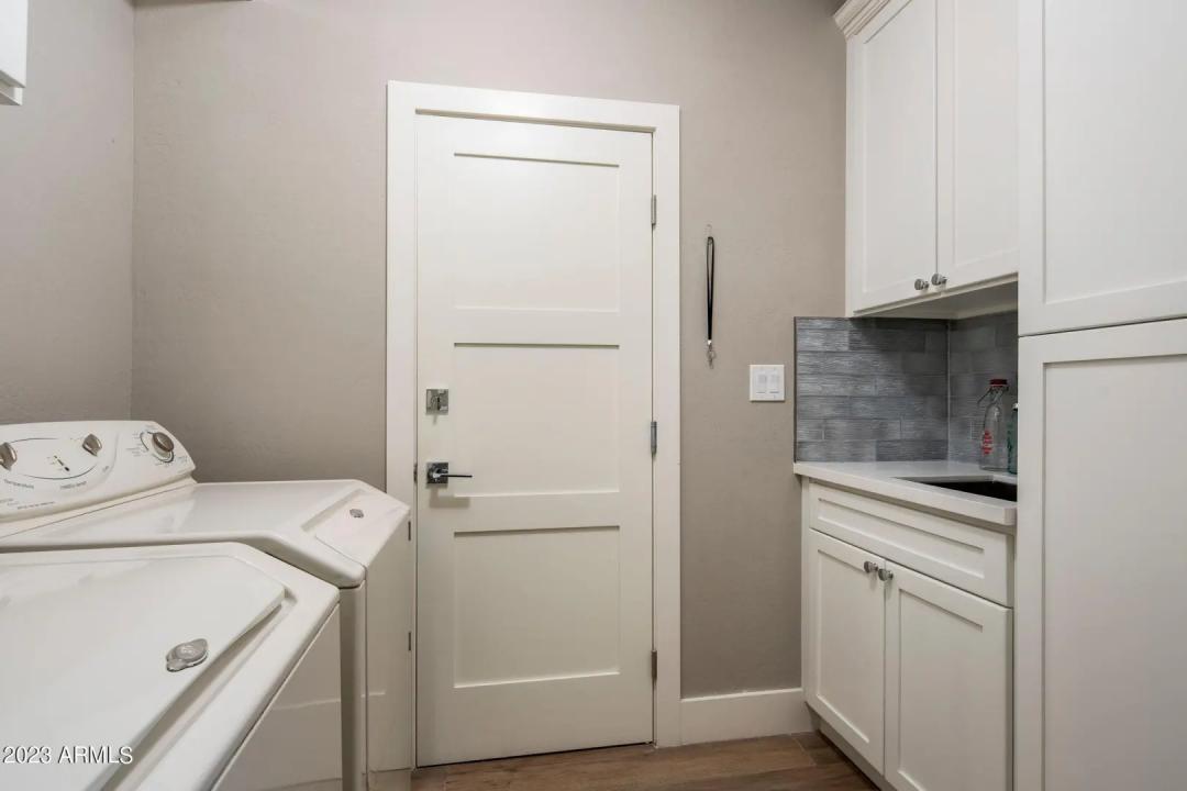 Real Estate Picture 15