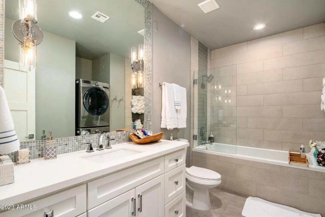 Real Estate Picture 28