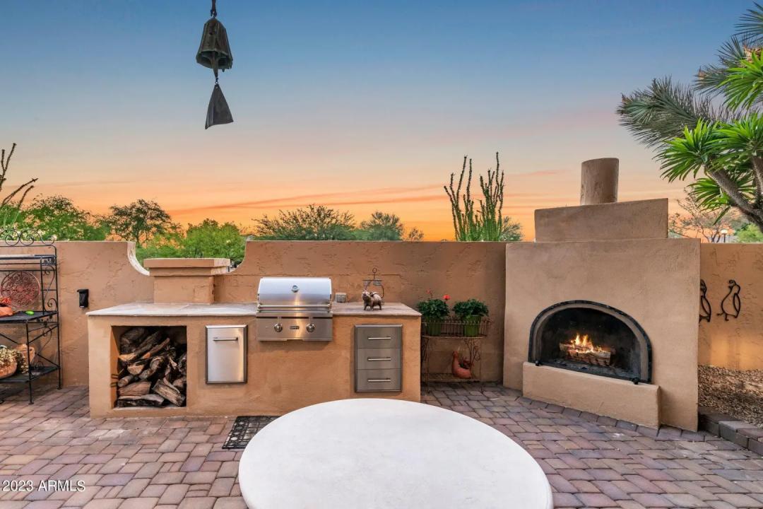 Real Estate Picture 30