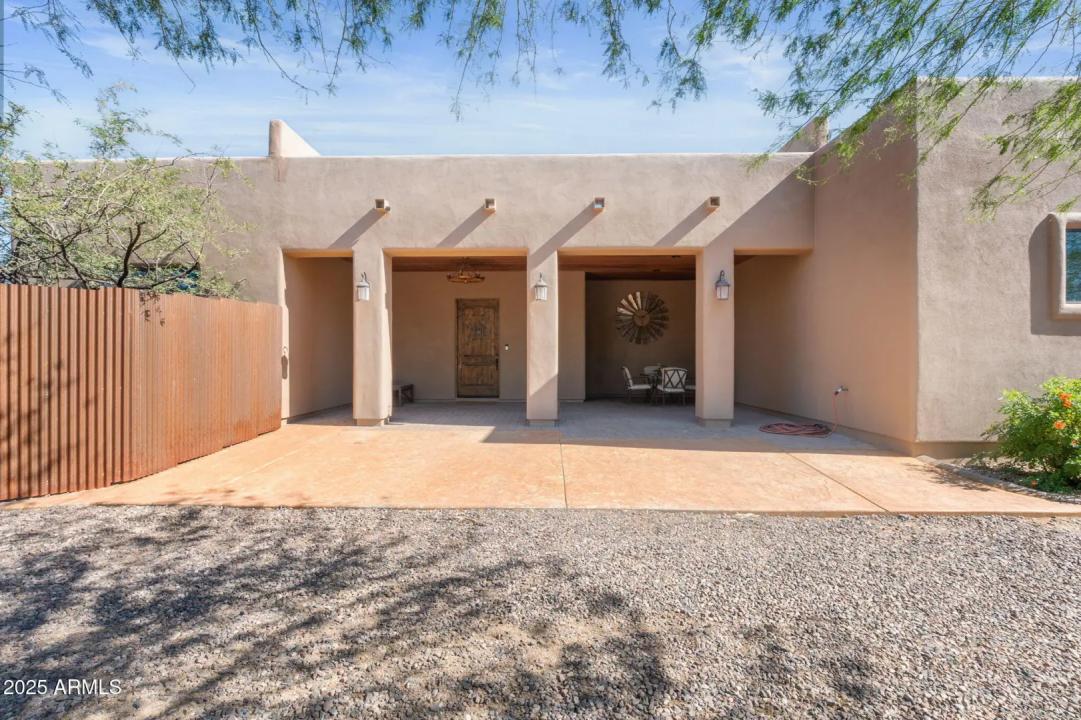 Real Estate Picture 5