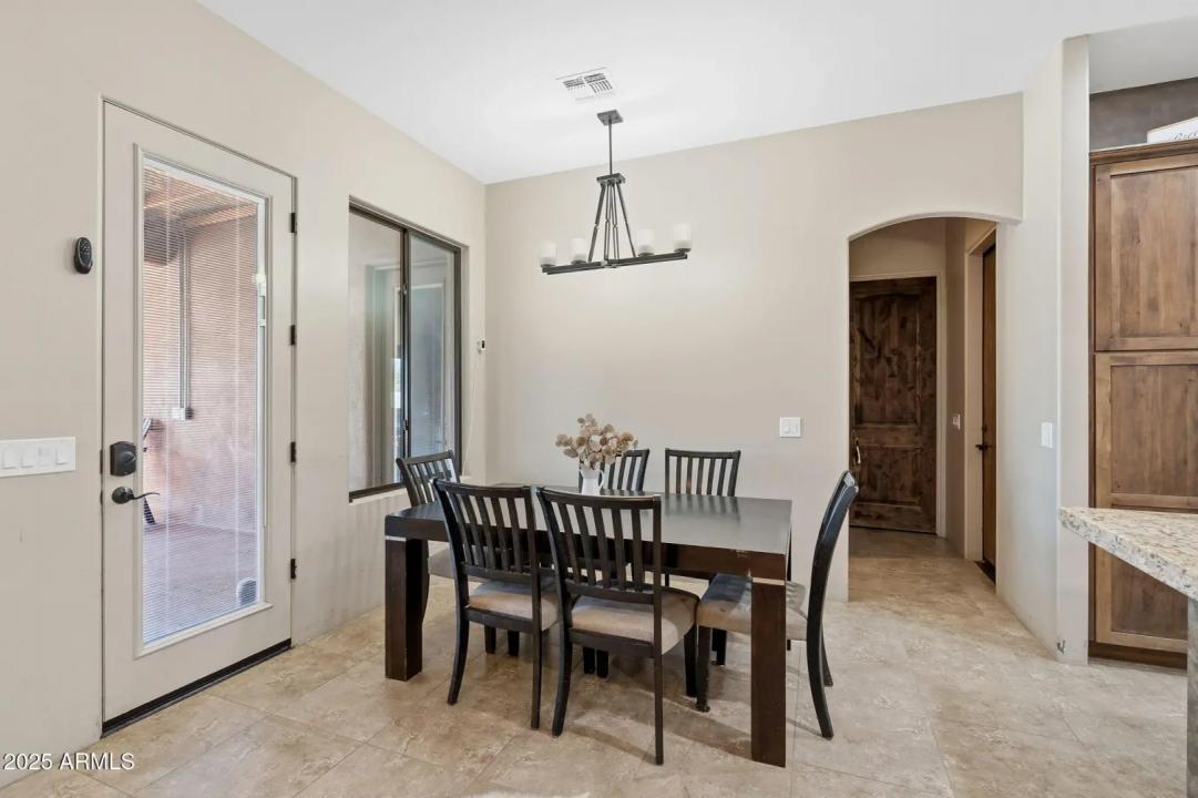 Real Estate Picture 20