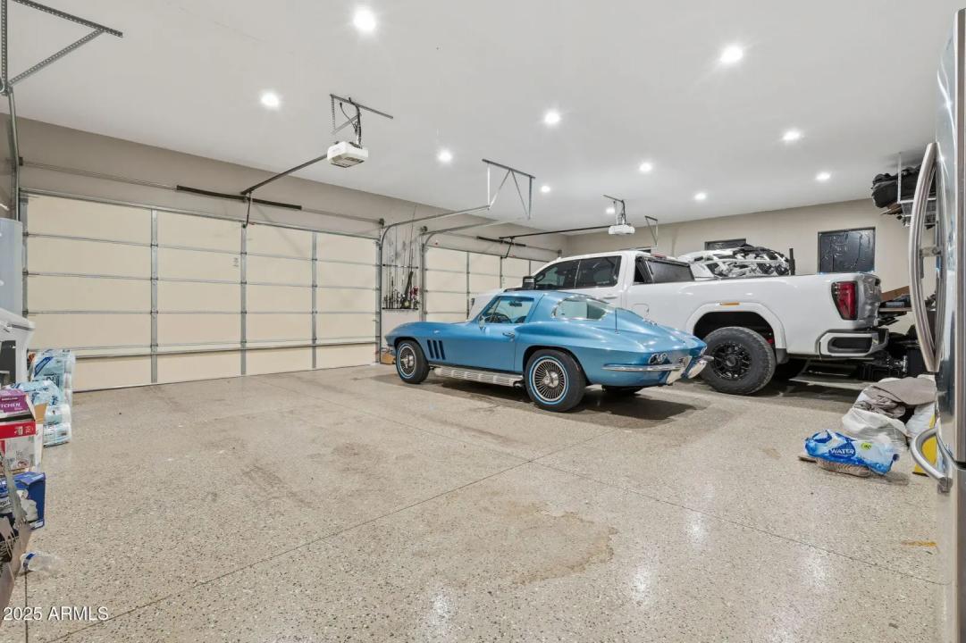 Real Estate Picture 32