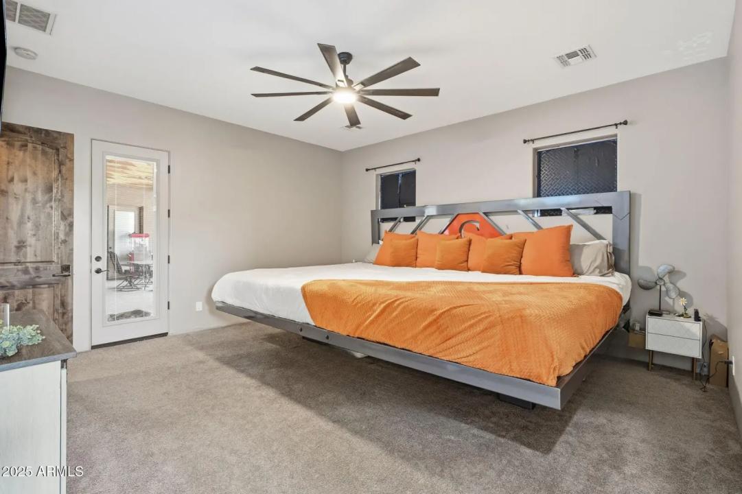 Real Estate Picture 23