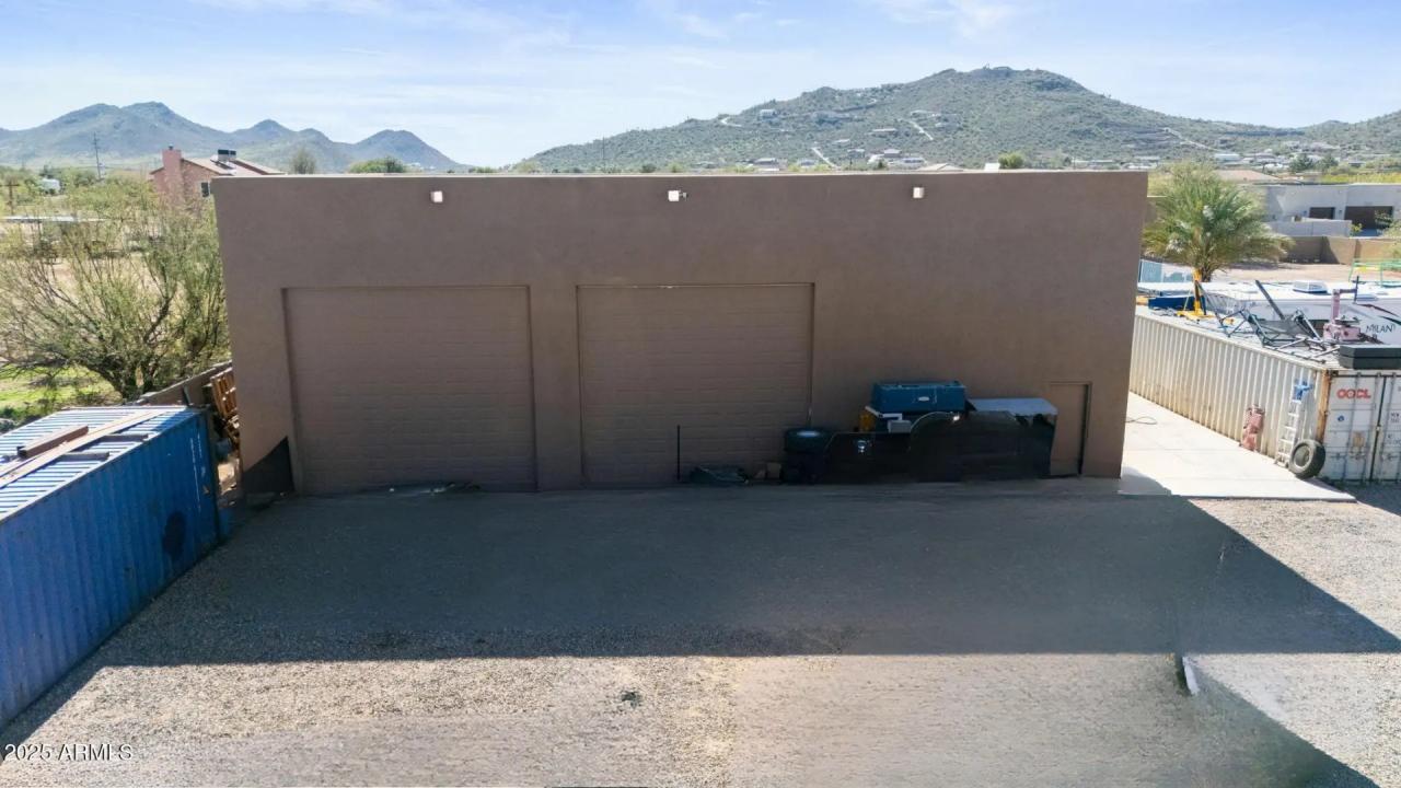 Real Estate Picture 33