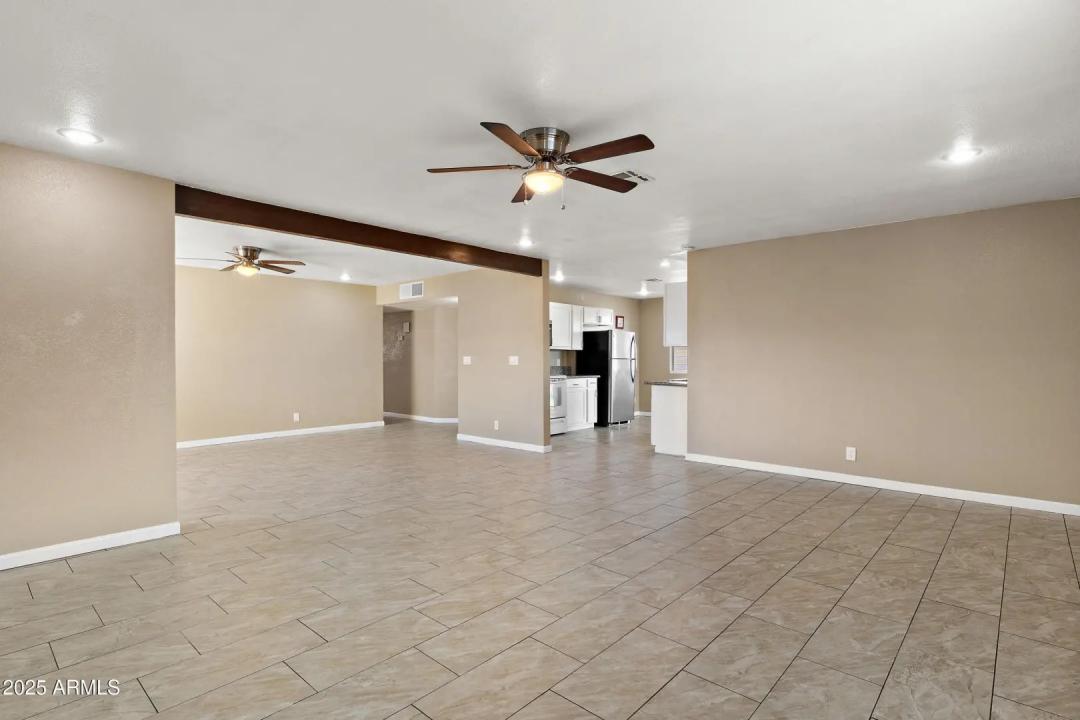 Real Estate Picture 8