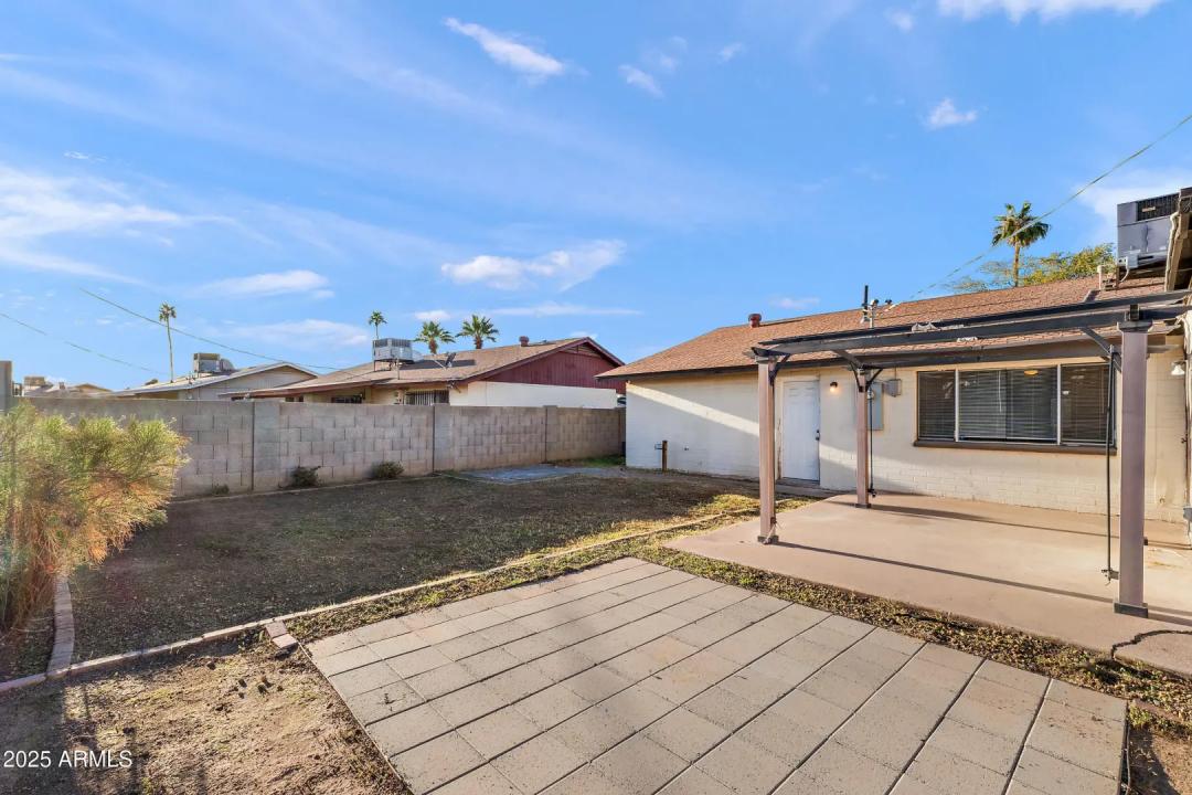 Real Estate Picture 22