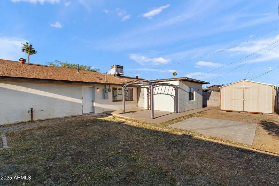 Real Estate Picture 23