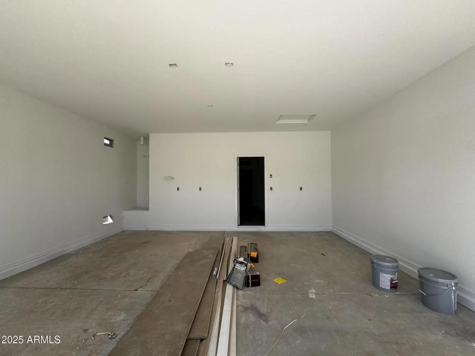 Real Estate Picture 26