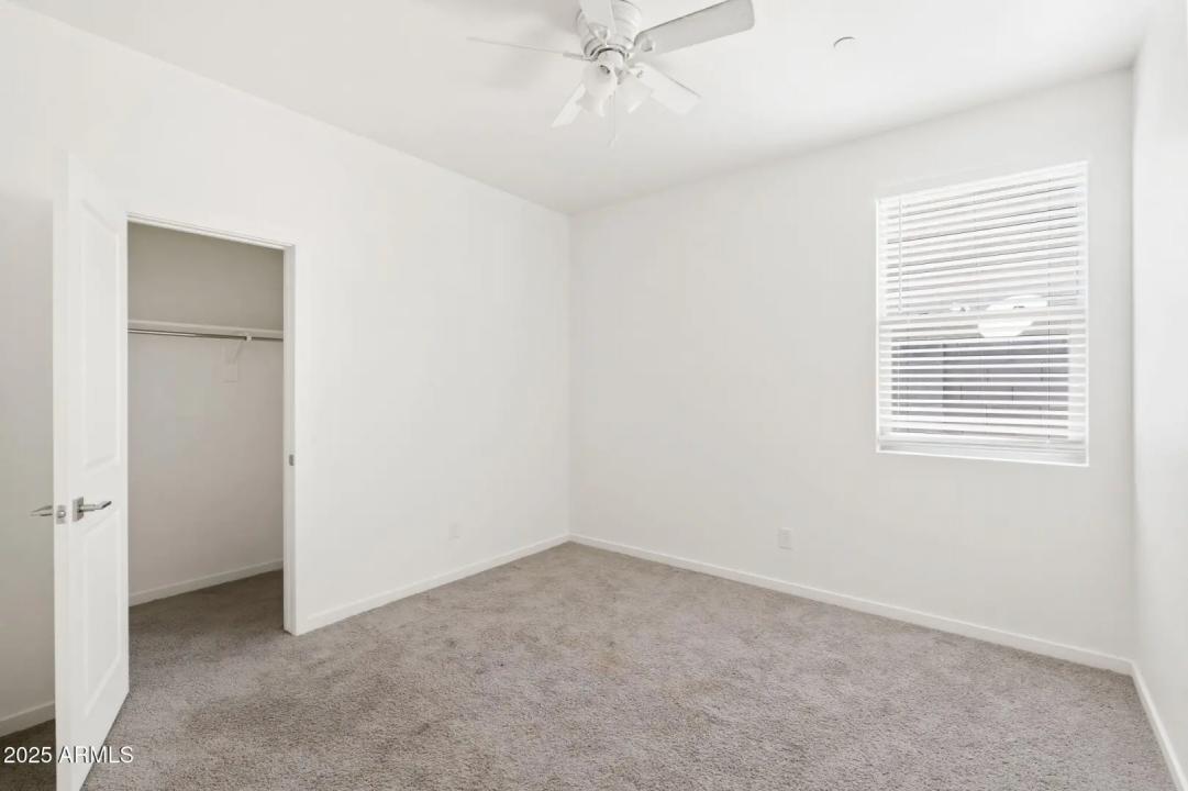 Real Estate Picture 14