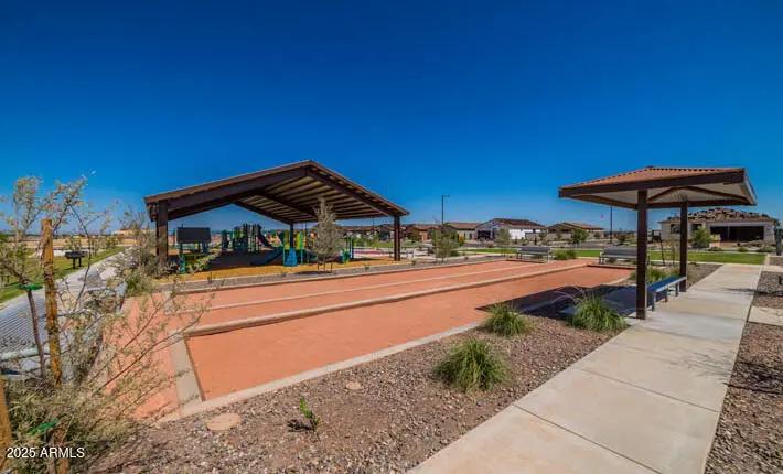 Real Estate Picture 9