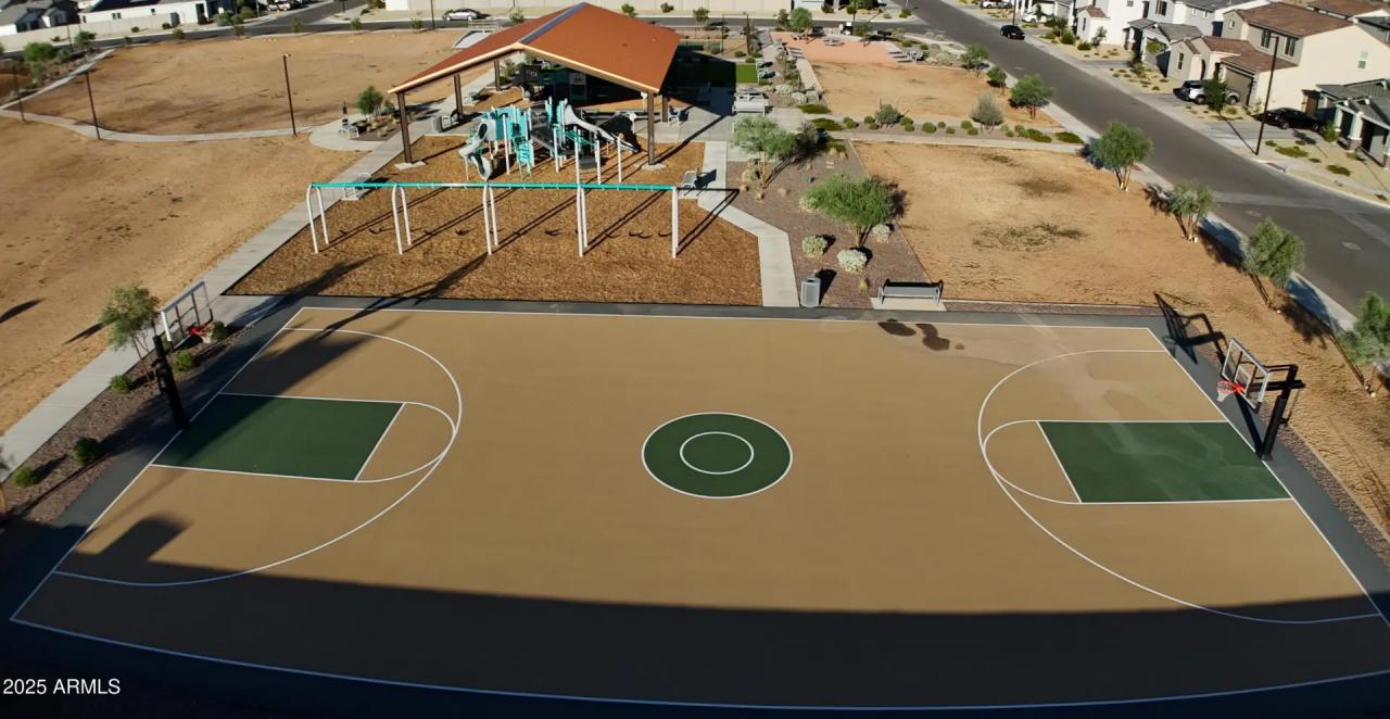 Real Estate Picture 27