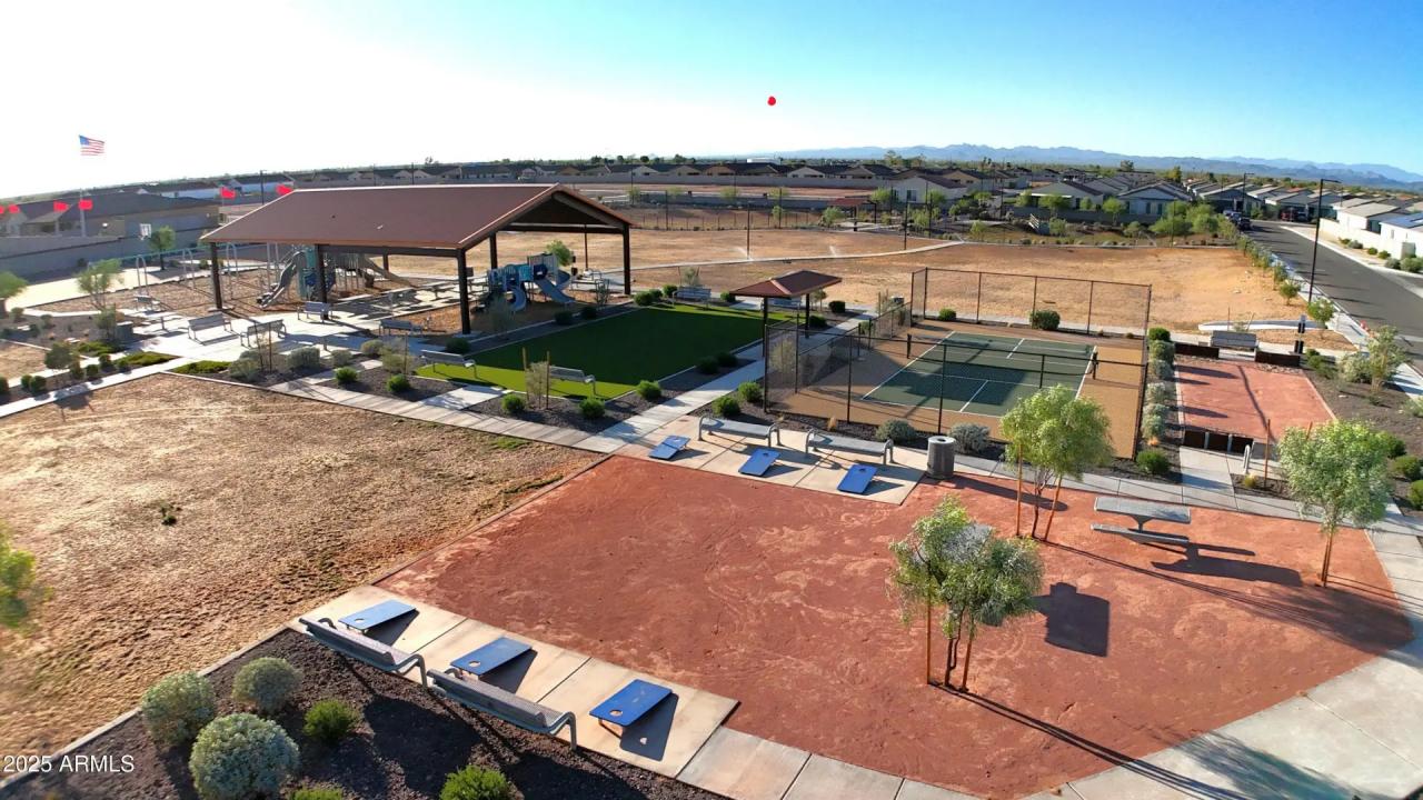 Real Estate Picture 29