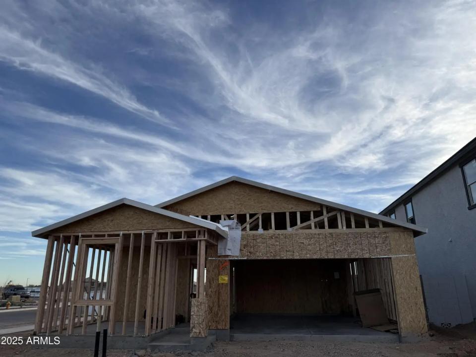 Real Estate Picture 2