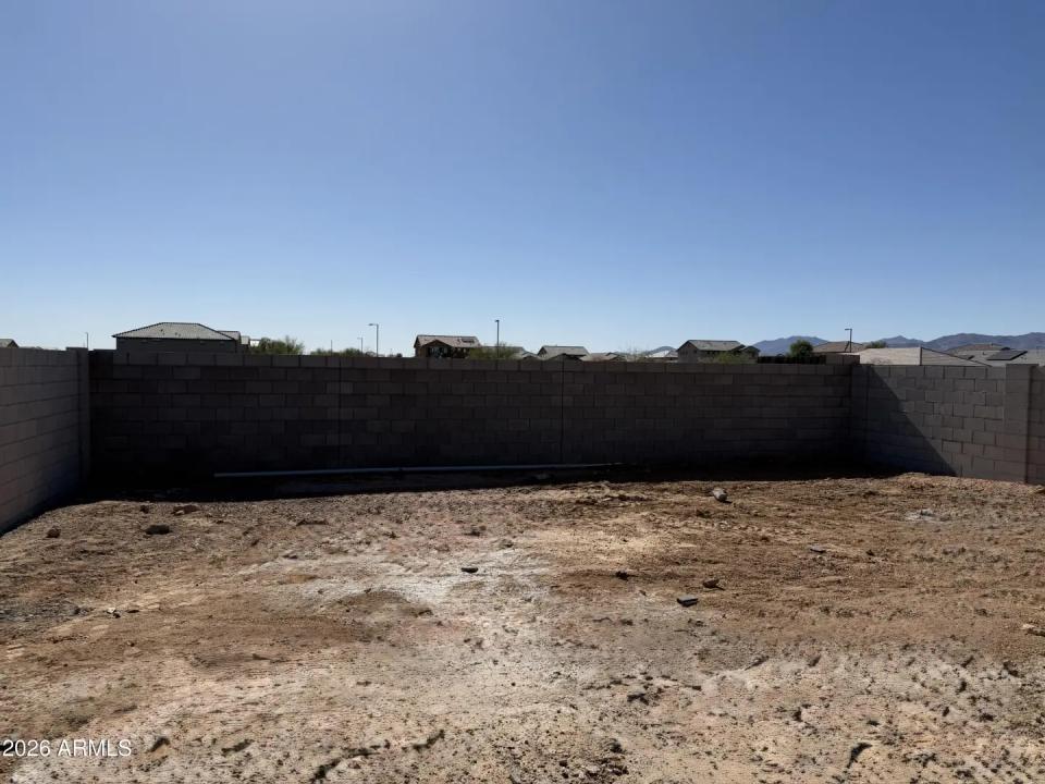 Real Estate Picture 11