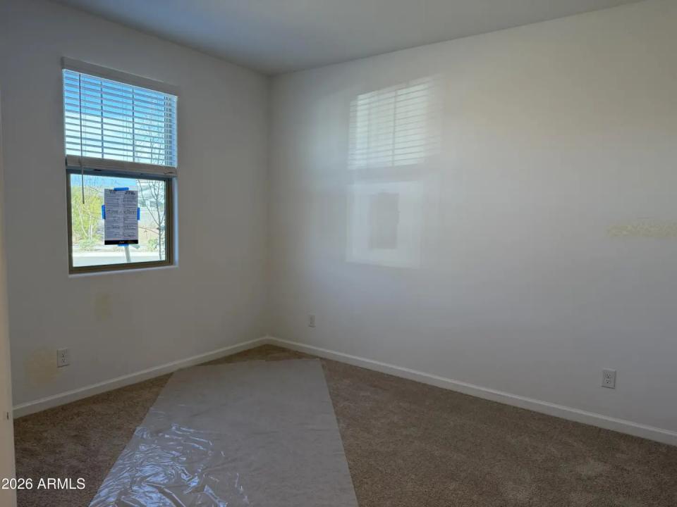 Real Estate Picture 8