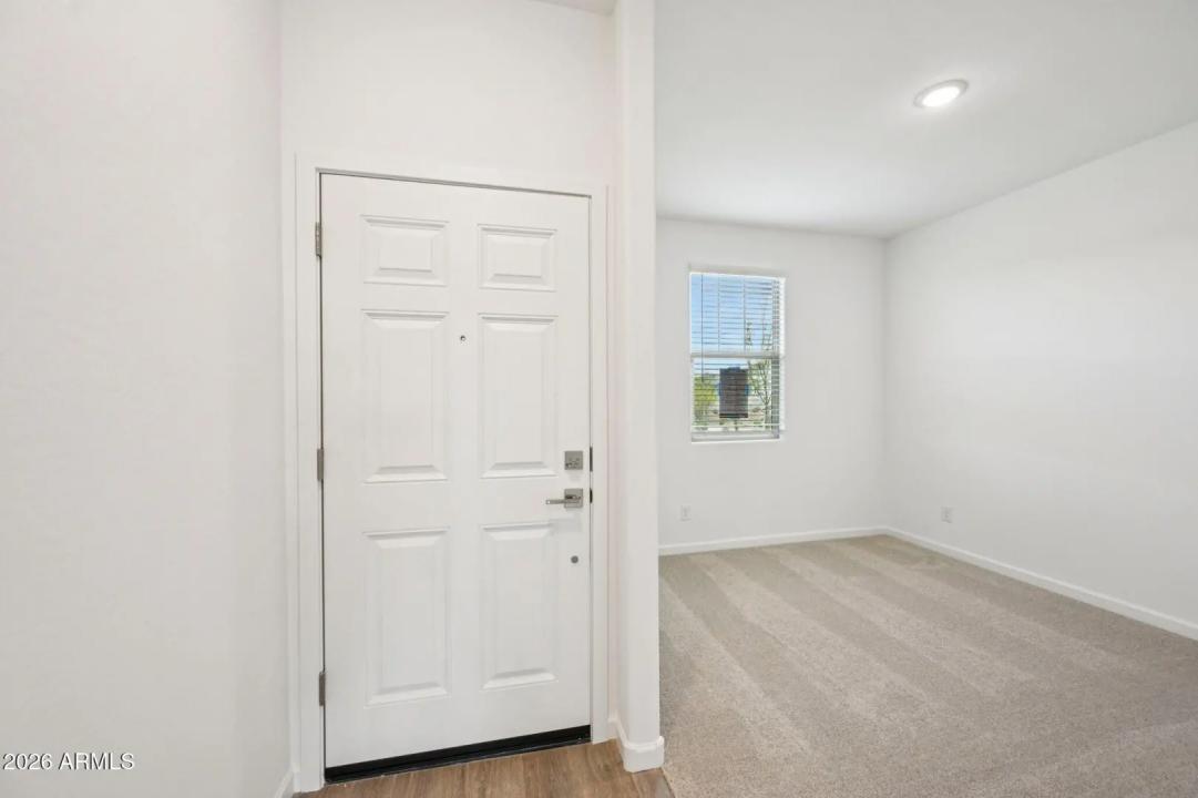 Real Estate Picture 18