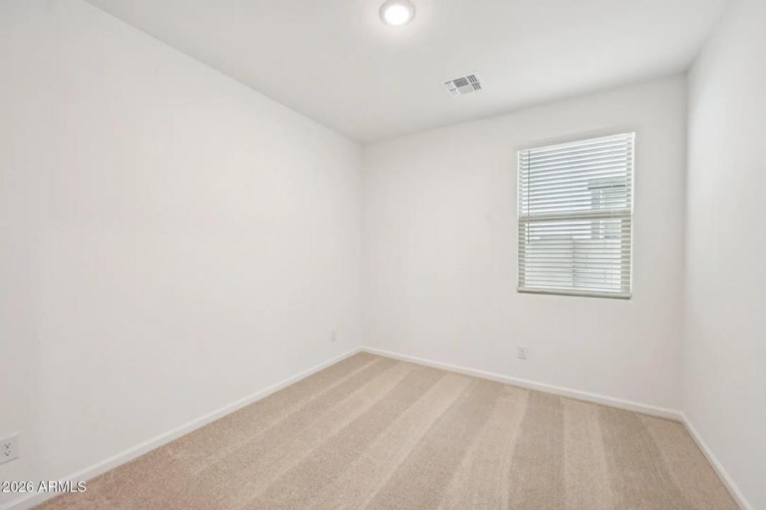 Real Estate Picture 22