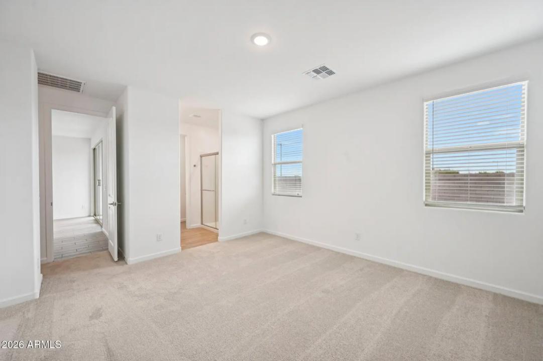 Real Estate Picture 25