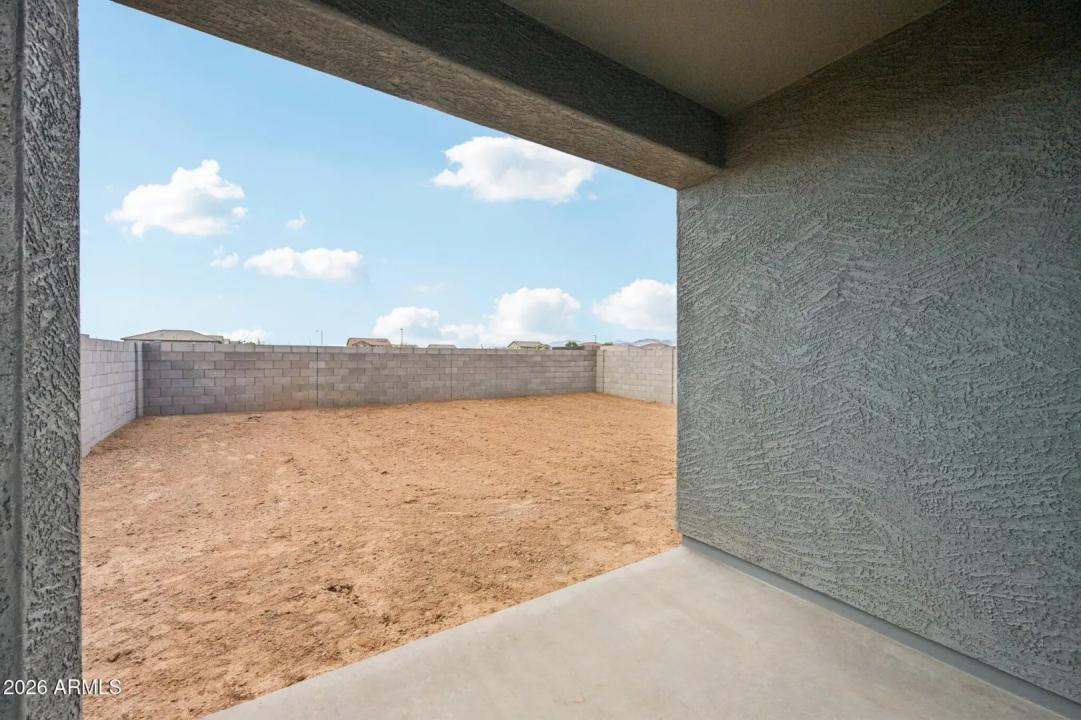 Real Estate Picture 33