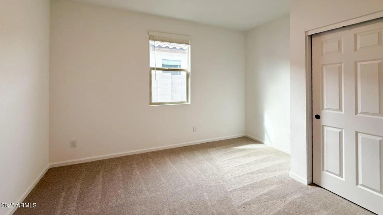 Real Estate Picture 19