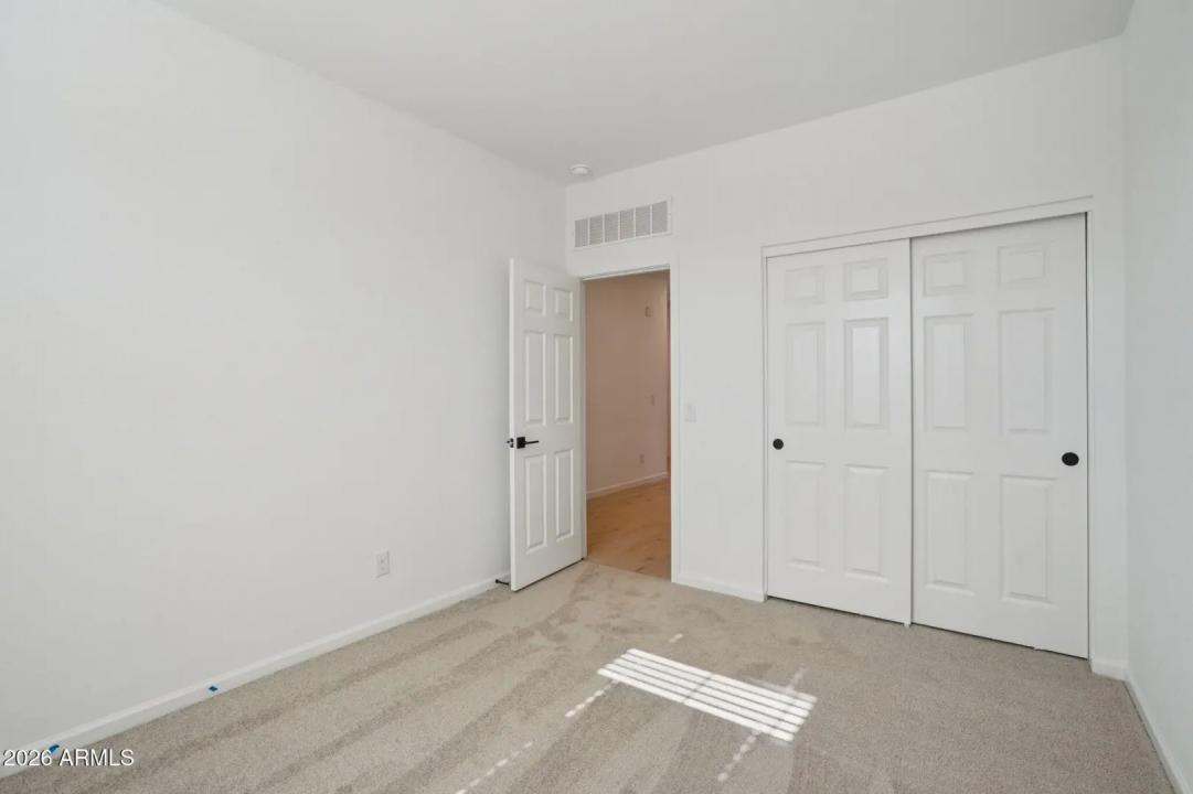 Real Estate Picture 16