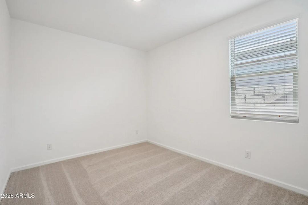 Real Estate Picture 18