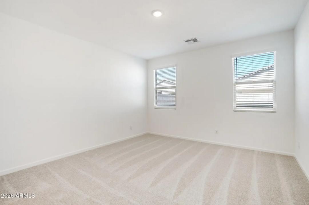 Real Estate Picture 25