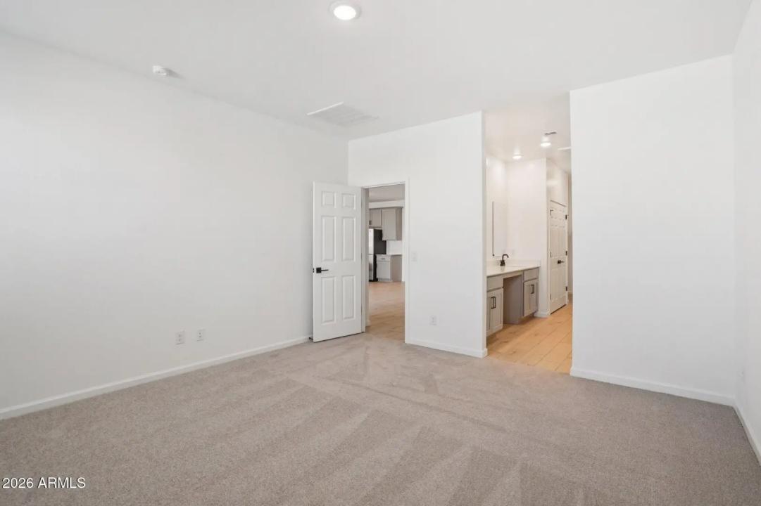 Real Estate Picture 26