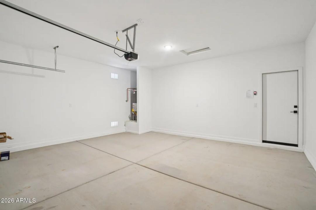 Real Estate Picture 33