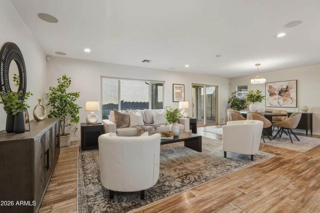 Real Estate Picture 15