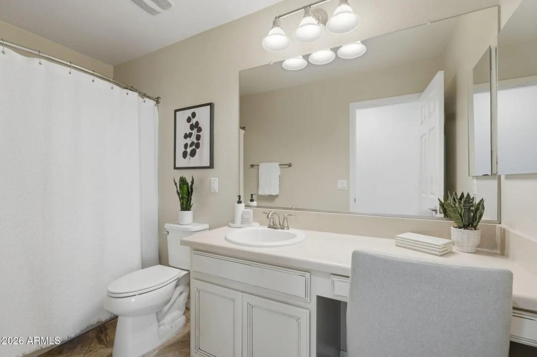 Real Estate Picture 48