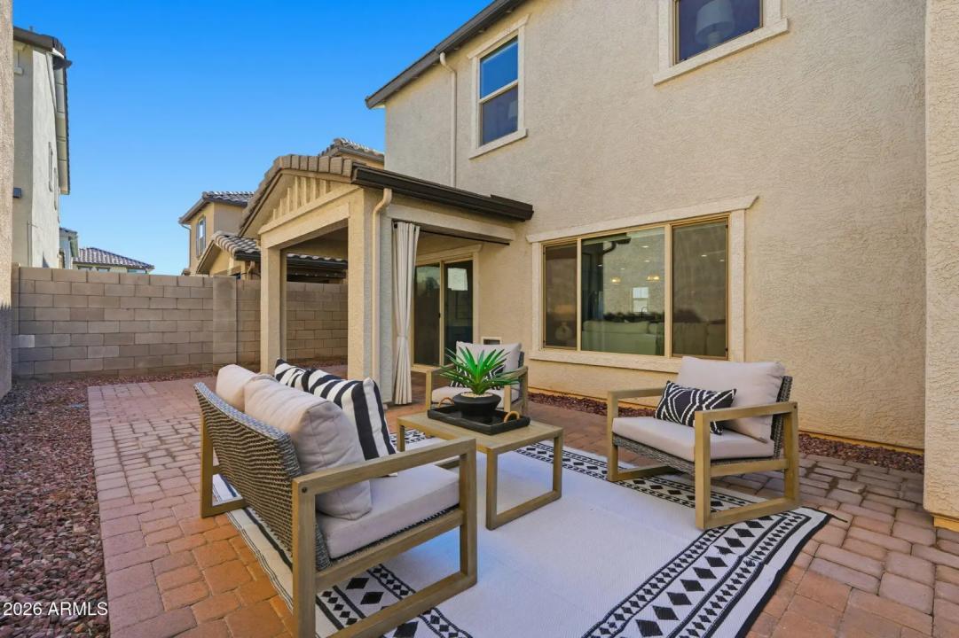 Real Estate Picture 6