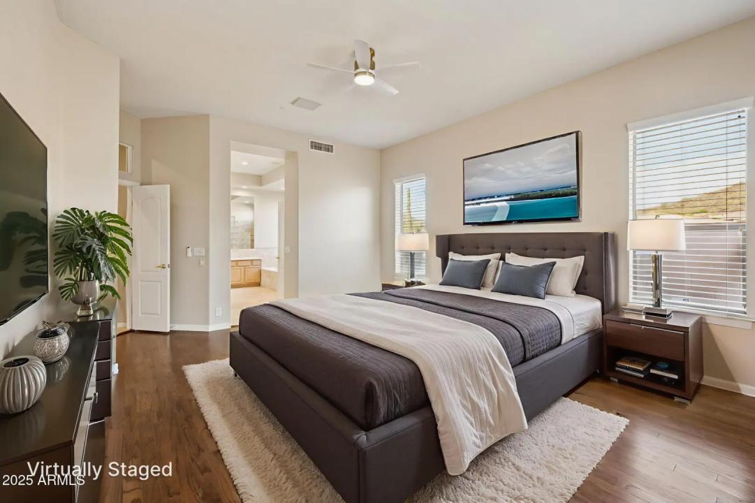 Real Estate Picture 16