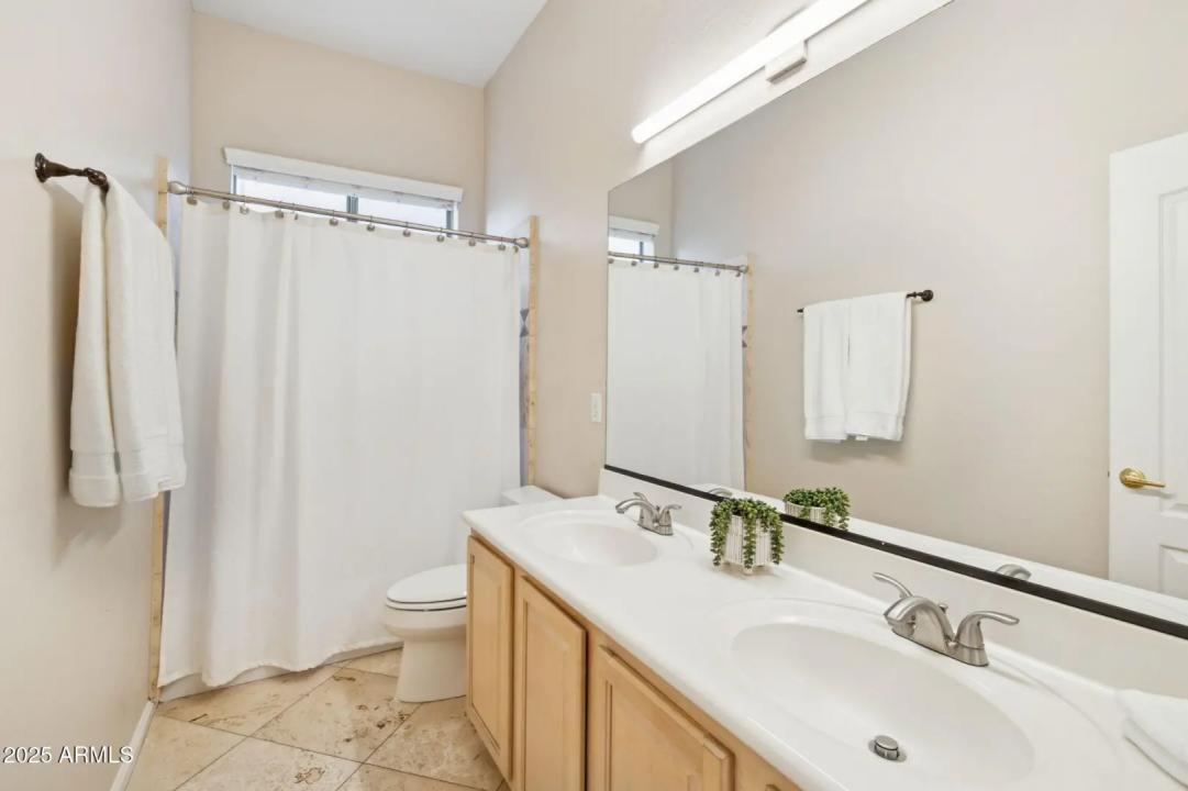 Real Estate Picture 26
