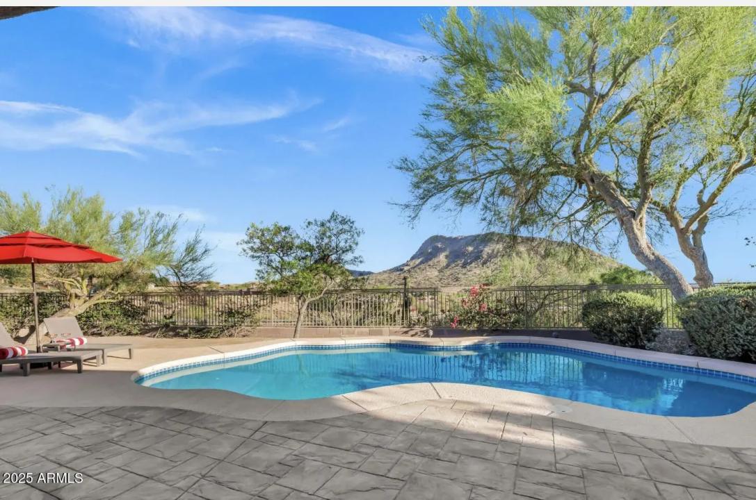 Real Estate Picture 32