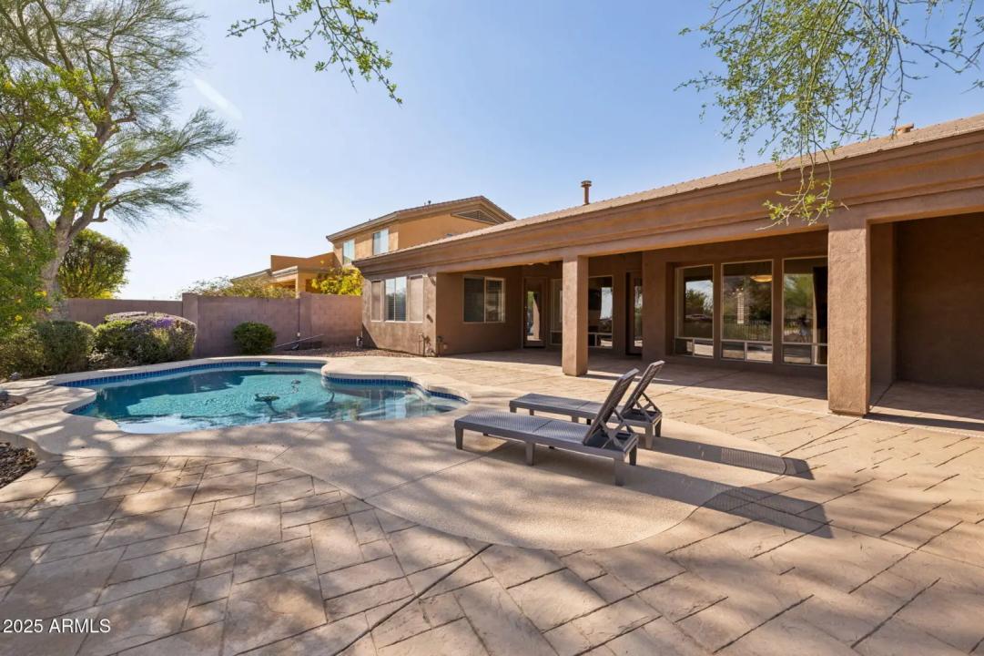 Real Estate Picture 33