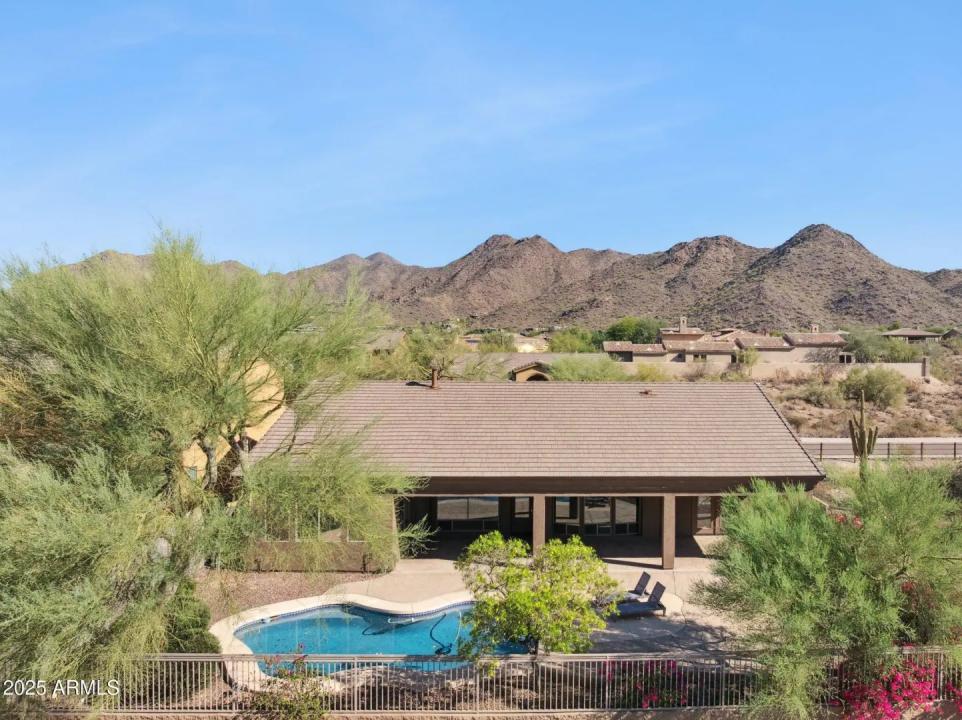 Real Estate Picture 38