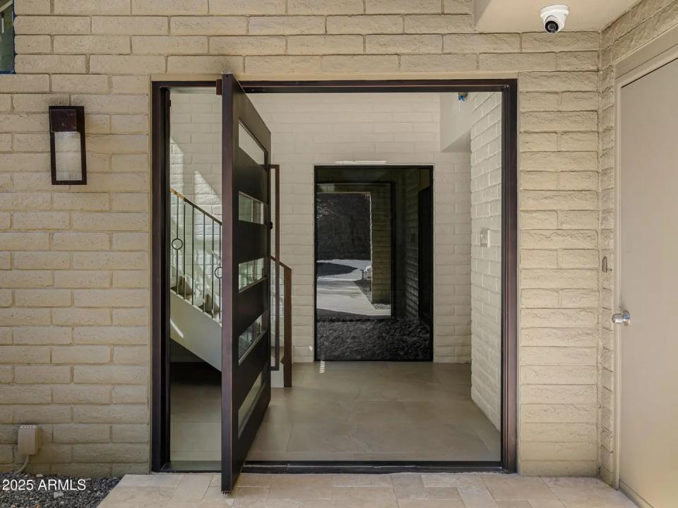 Real Estate Picture 6