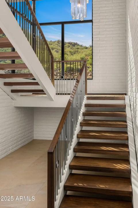 Real Estate Picture 30