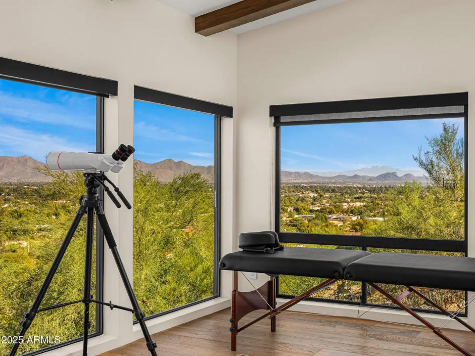 Real Estate Picture 17