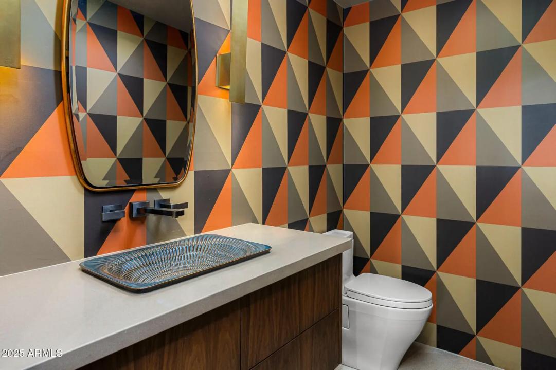 Real Estate Picture 18