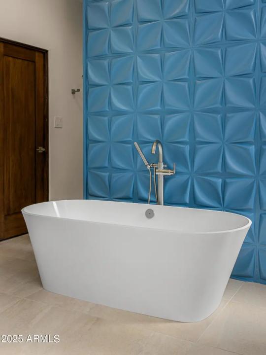 Real Estate Picture 23