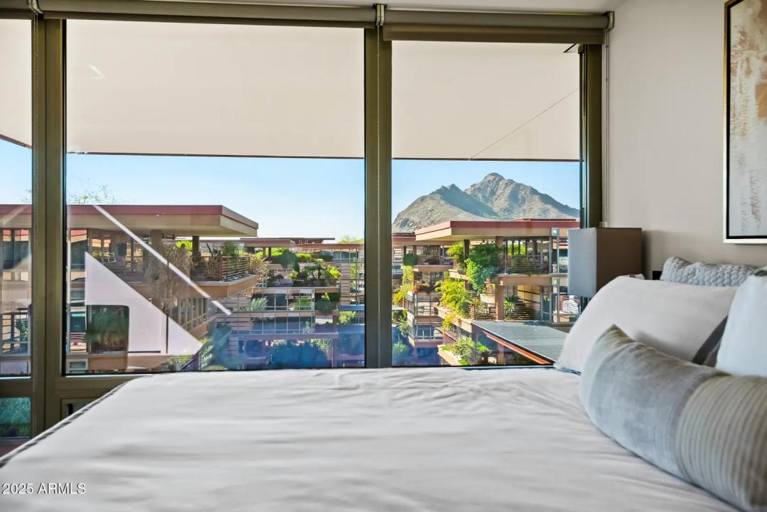 Real Estate Picture 30