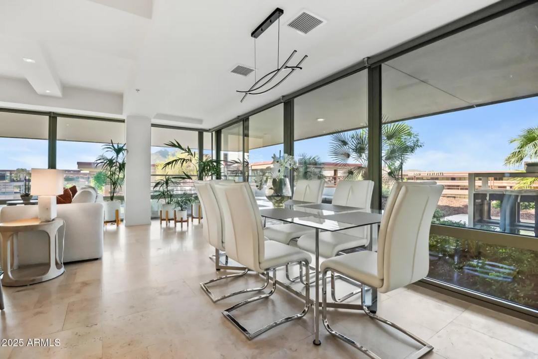 Real Estate Picture 18