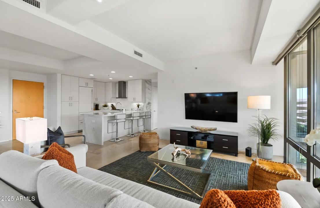 Real Estate Picture 22