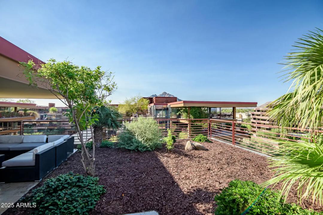 Real Estate Picture 2