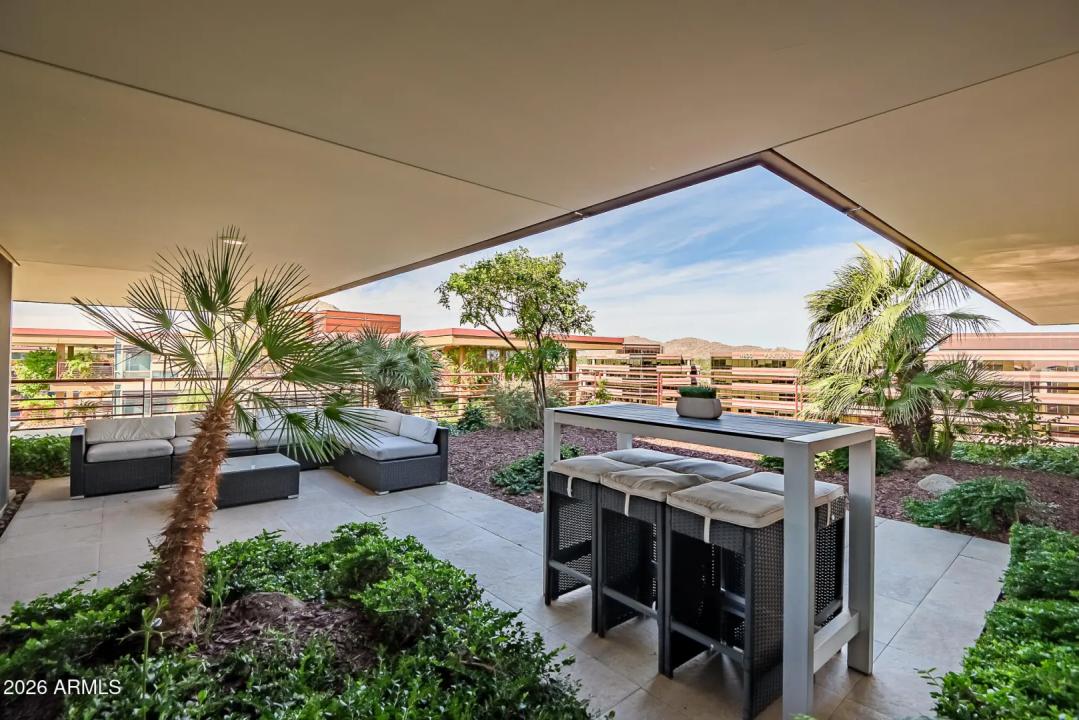 Real Estate Picture 5