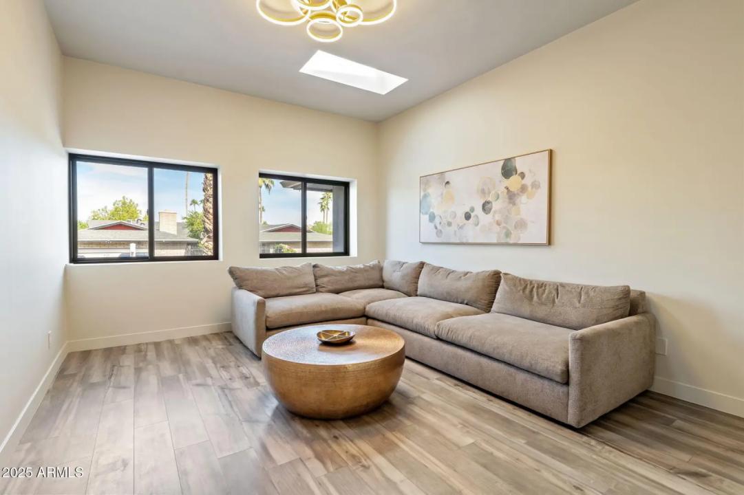 Real Estate Picture 2