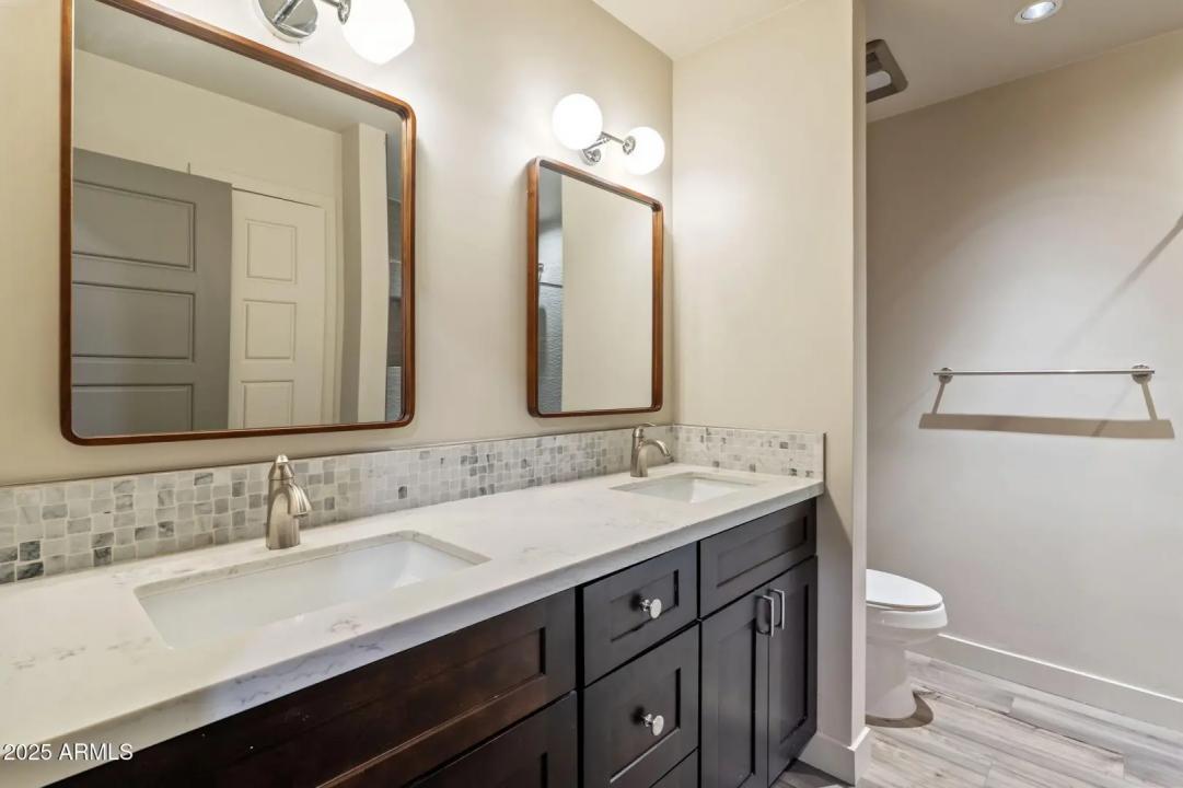 Real Estate Picture 29